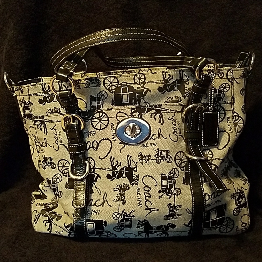 Vintage Coach bag. Excellent condition.